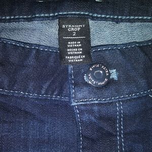 White House/Black Market Straight Crop Frayed Legs Jeans